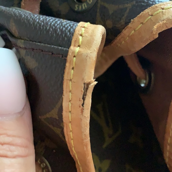 Authentic Louis Vuitton Montsouris GM - Picture 10 of 11